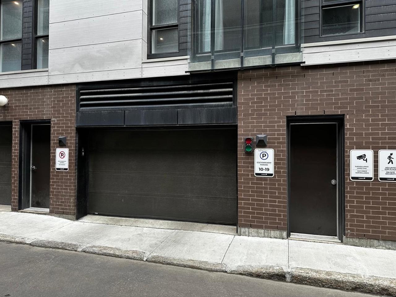 Initial / Cinema +Parking / Centre-Ville De Quebec Екстер'єр фото